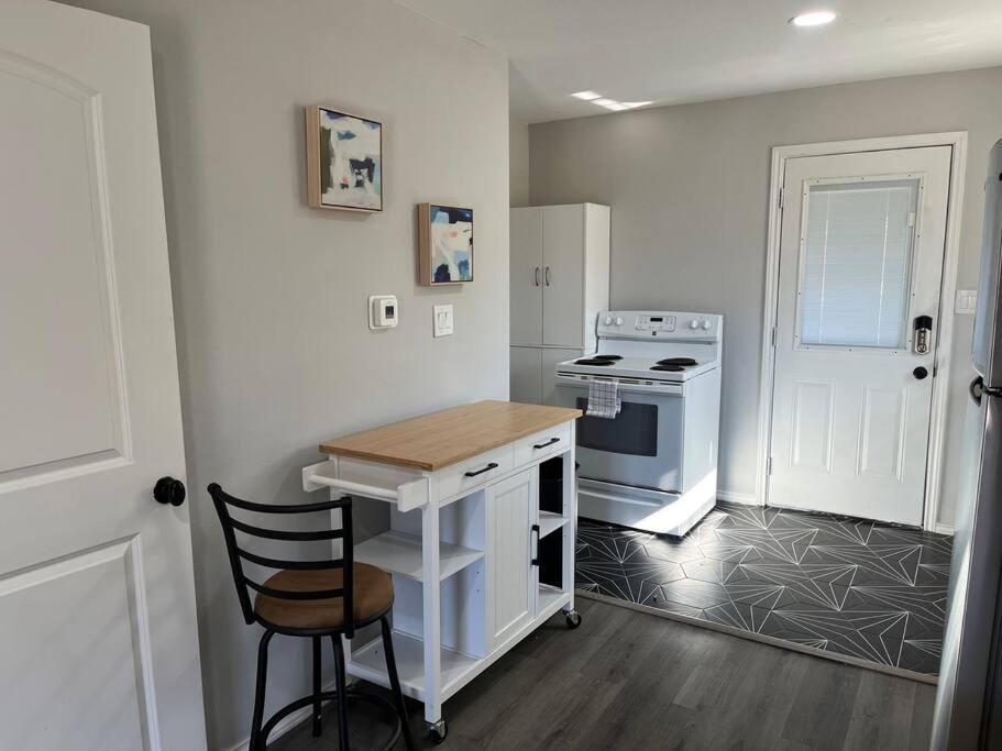 Quaint 1 Bd Close To Downtown Хьюстон Экстерьер фото